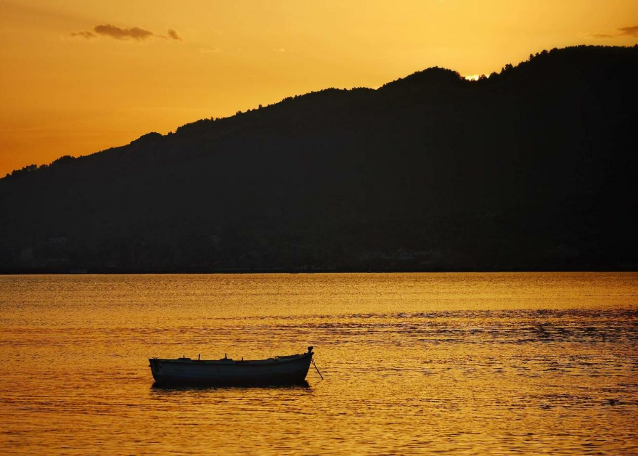 Hotel Rania Loutra Edipsou  Dış mekan fotoğraf